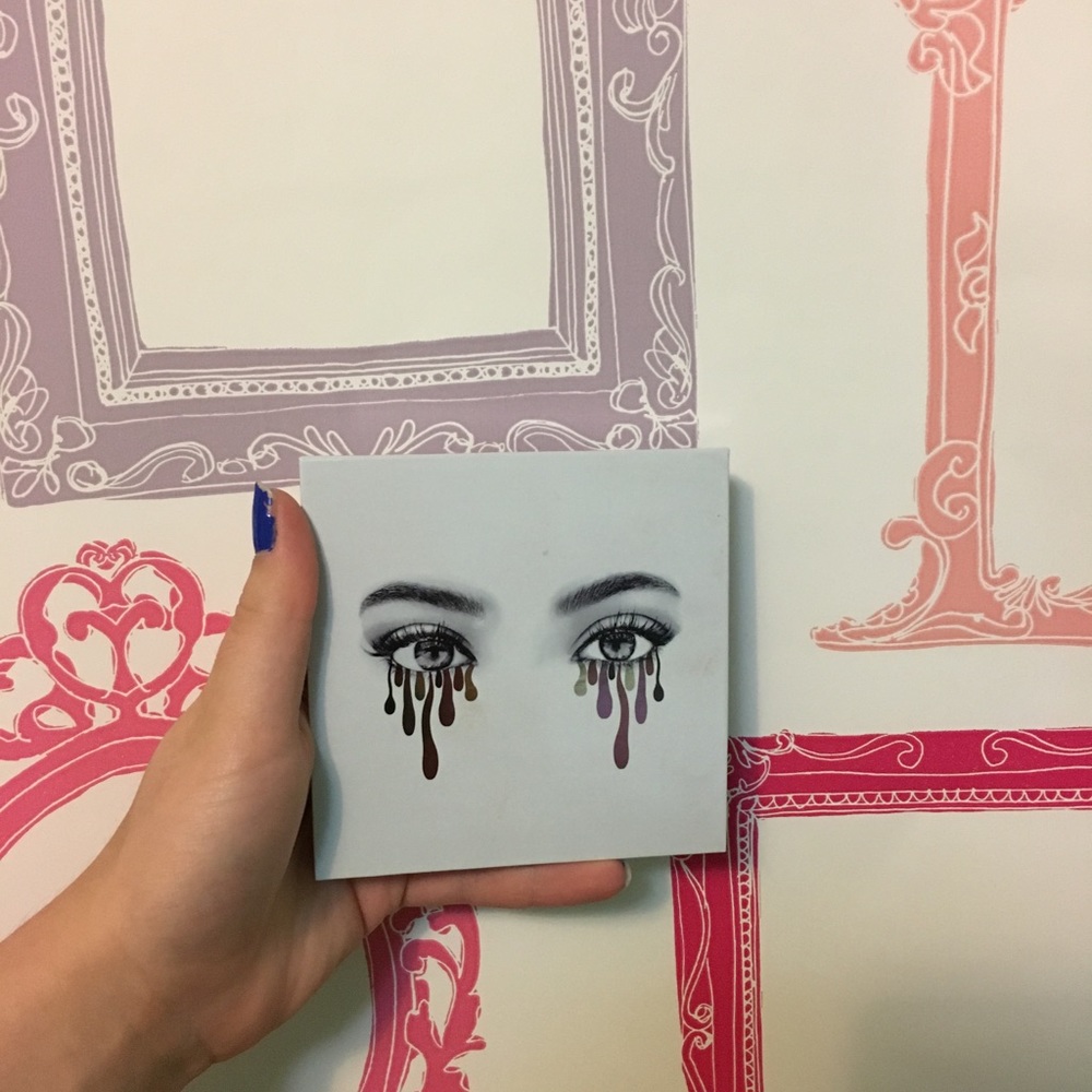 Kylie Jenner Burgundy Palette